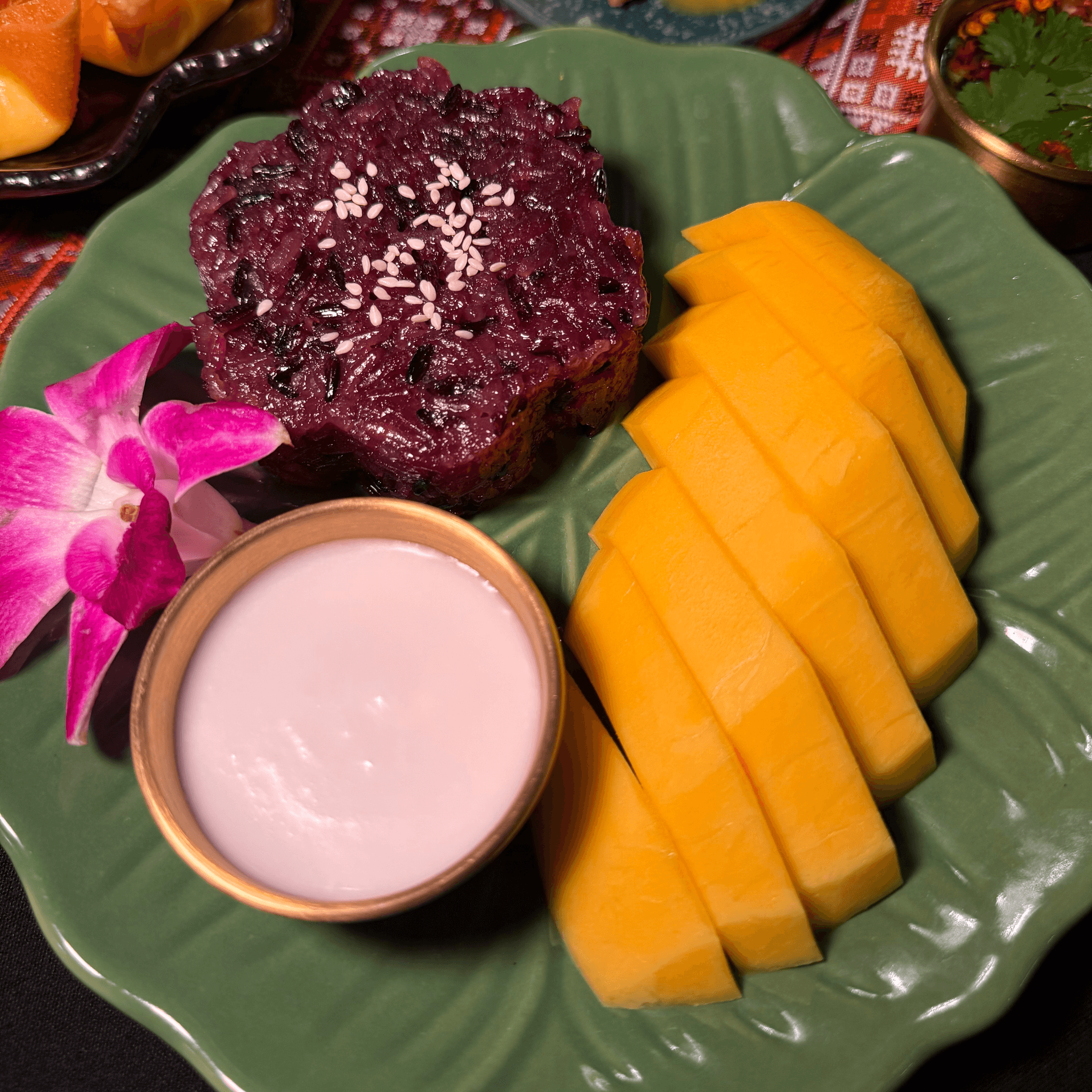 Mango w/ sticky rice.