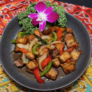 Crispy Pork belly basil